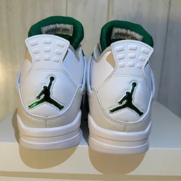 Jordan 4 Retro Metallic Green - Picture 3 of 5